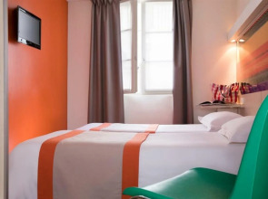 Hotel Paris La Fayette