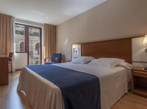 Отель RH Sorolla Centro