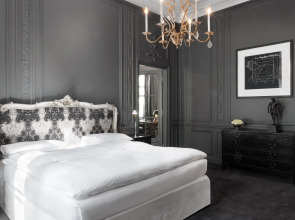 Schlosshotel Berlin By Patrick Hellmann