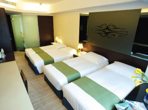 Harbour Plaza 8 Degrees