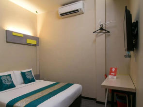 Smile Hotel Danau Kota