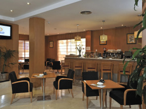 Отель Sercotel de los Reyes