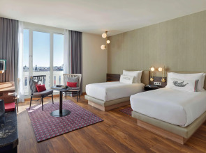Отель Hyatt Centric Gran Via Madrid