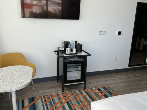 Aloft Fort Lauderdale Airport & Cruise Port