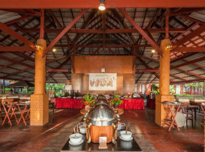 P. P. Erawan Palms Resort