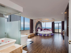 V Hotel Nha Trang