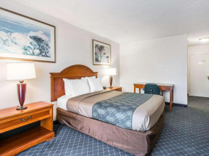 North Miami Beach Gardens Inn & Suites