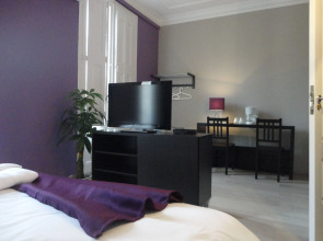 Отель BruStar Gotic-Centric