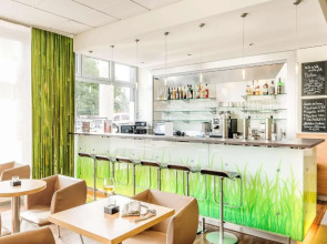 Me and All Hotel Berlin East Side, by Hyatt - NEW OPENING