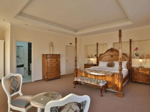 Bon Hotel City & Resort