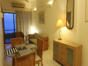 Paradise Lagoon Apartment