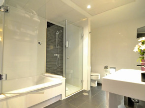 Hotel Tach Madrid Airport