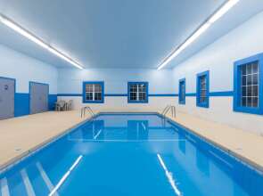 Super 8 by Wyndham Devils Lake