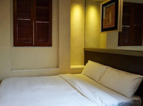 Oriental Lander Hotel