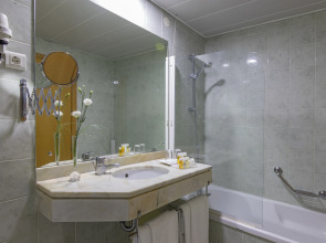 Luna Esperança Centro Hotel