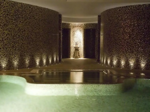 Grande Real Villa Italia