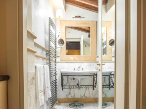 Golden Tower Hotel & Spa