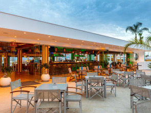 Limanaki Beach Hotel