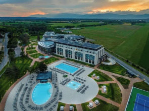 Kings Valley Medical & Spa Hotel