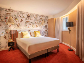 Median Paris Porte de Versailles