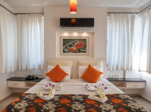 Tropical  Deluxe Suites