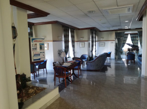 Gillieru Harbour Hotel