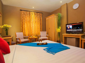 Silverland Min Hotel