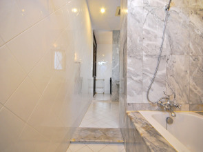 Baan Bayan Beachfront Hotel