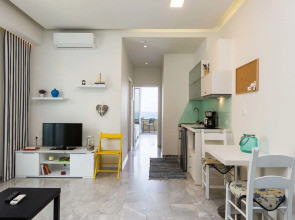 Meltemi Coast Suites