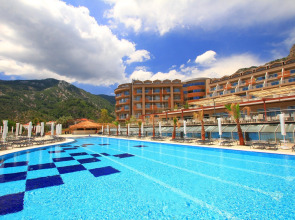 Turunc Premium Hotel