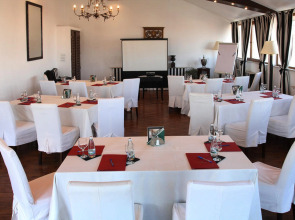 Arc de Triomphe by CityBookings