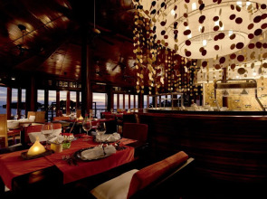 Lily Beach Resort & Spa 