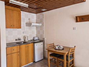 Anthea Hotel Apartments