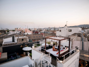 Puro Oasis Urban Hotel