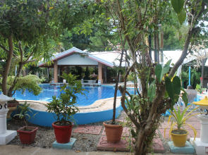 Deep Forest Garden Hotel