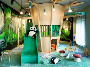 Moxy Paris Val D’Europe