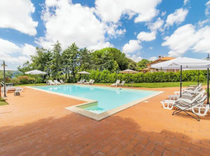 Noce Family Apt Shared Pool,volterra