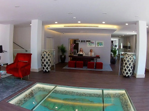 Santa Cruz Village Hotel