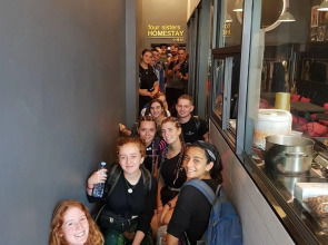 Four Sisters Homestay - Hostel