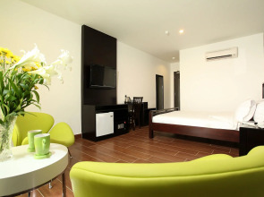 Hotel O Crossroads Hotel