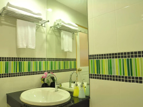 Green Harbor Hotel & Service Apartment