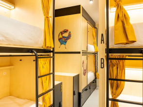 Petit Hostel Palacio Real