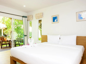 Larissa Samed resort