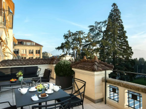 Royal Savoy Hotel & Spa