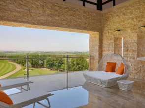 VOGO Abu Dhabi Golf Resort & Spa