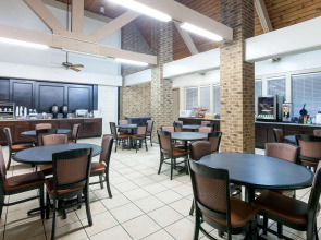 Hawthorn Extended Stay by Wyndham Richardson