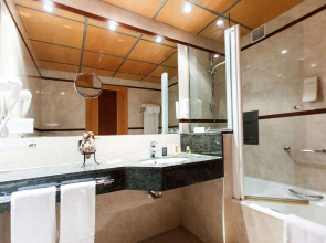 Hotel Sercotel Gran Fama