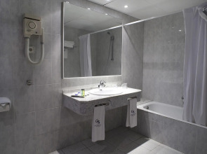 Отель Ciudad de Castelldefels