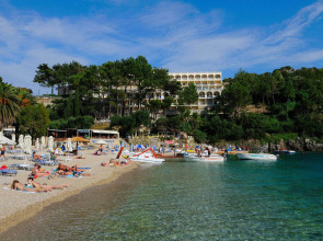 Akrotiri Beach Resort Hotel - Adults friendly