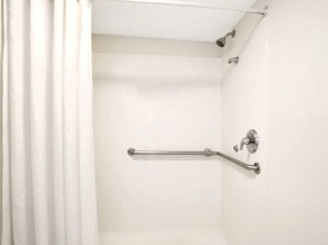 Super 8 by Wyndham Orlando International Drive